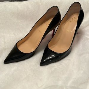 Christian Louboutin size 40 Kate Pumps
